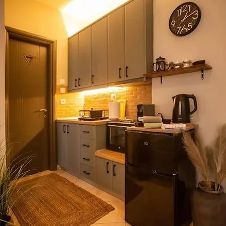 στη Your Apartamento Larissa