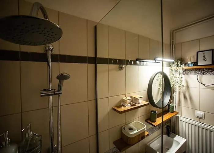 στη Your * Larissa